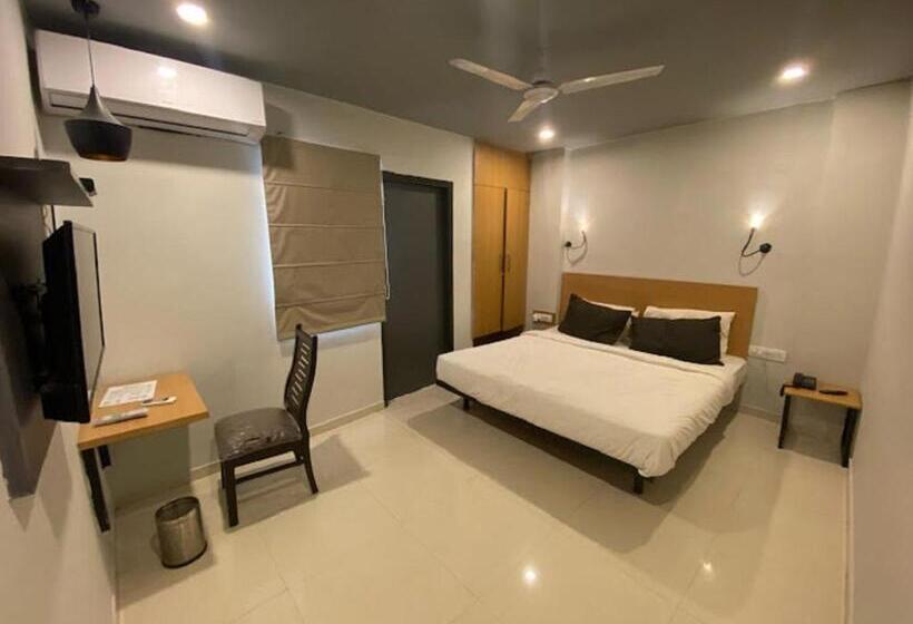 Номер Стандарт, The Umen Hotel Sector 49