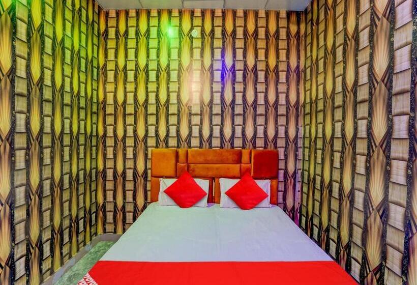 Трехместный Номер Классика, Oyo Yadav Restaurant & Family Rooms