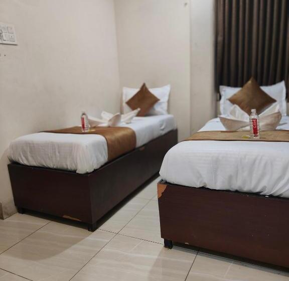 Семейный Номер Deluxe, Kiara Shirdi Park Inn