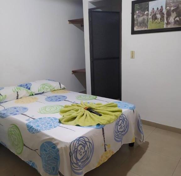 Quarto Estandar, Girón