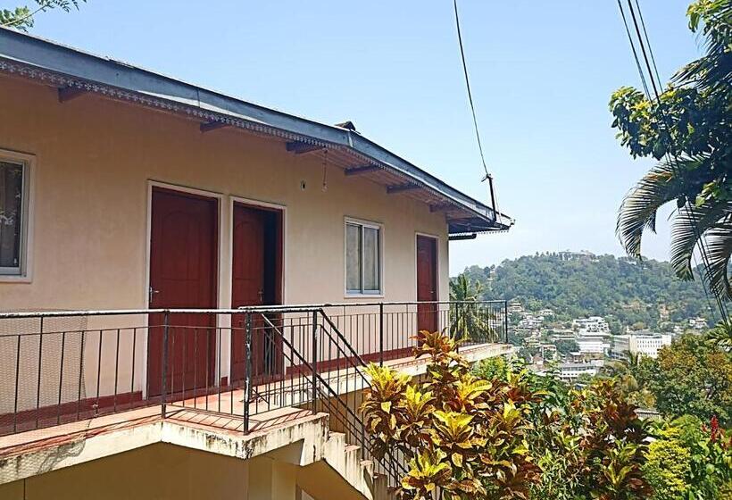 اتاق اکونومی, Hostel Dun