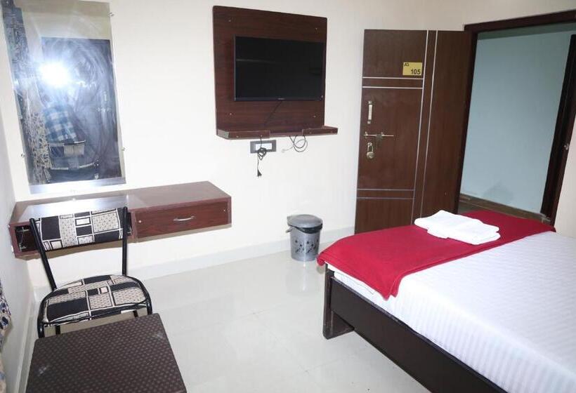 Номер Стандарт, Anand Grand And Lodge
