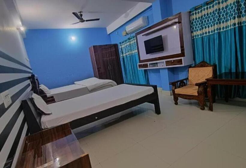 四人豪华间, Goroomgo Nalanda Guest House