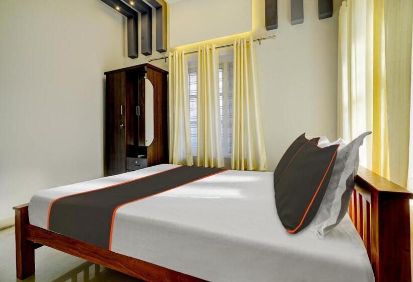 Номер Стандарт, Oyo Thaikkattukara Residency