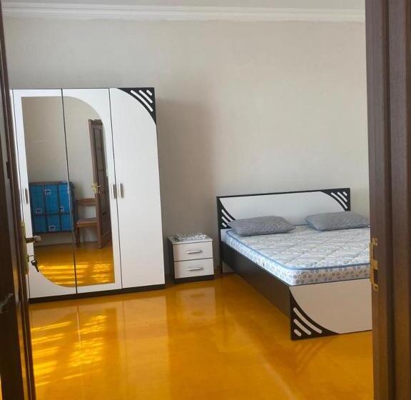خانه 2 خوابه, Guest House