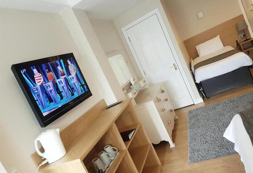 Семейный Номер, Belfast House