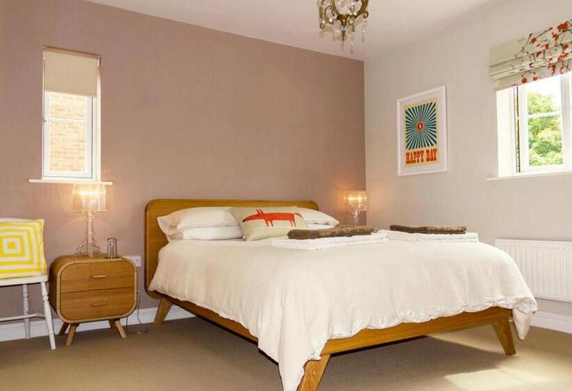 Номер Deluxe, Walton Crescent