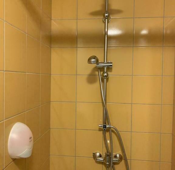 Quarto standard, Hôtel Le P'tit Monde