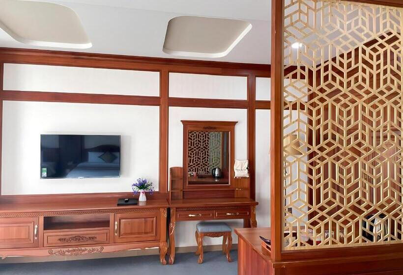 سوییت لوکس, Rex Hotel An Nhon