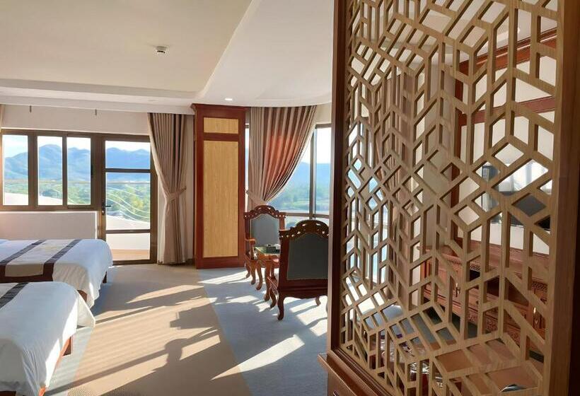 سوییت لوکس, Rex Hotel An Nhon