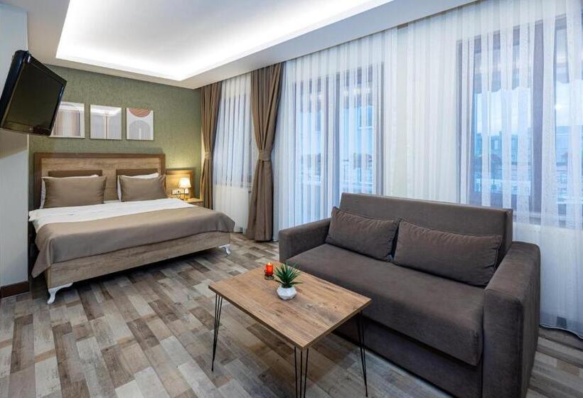 سوییت جونیور با بالکن, Linnga Hotel & Suite