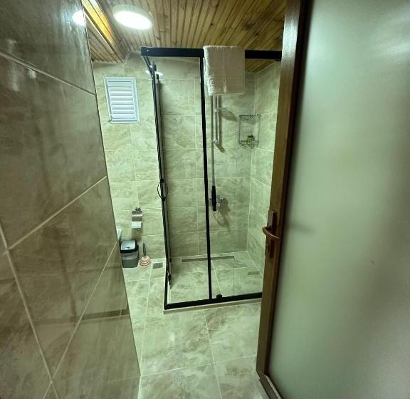 اتاق استاندارد سه نفره, Linnga Hotel & Suite