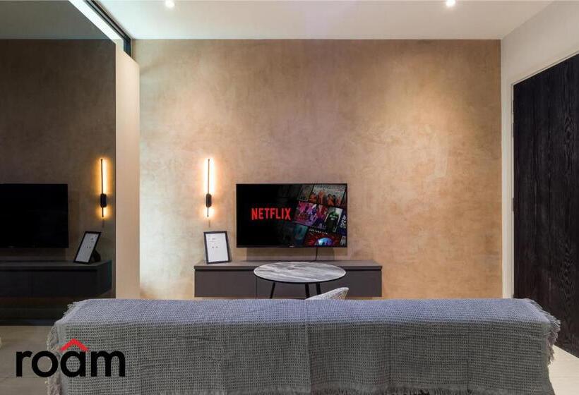 Люкс Повышенной Комфортности, Datum Jelatek Sky Residence Roam