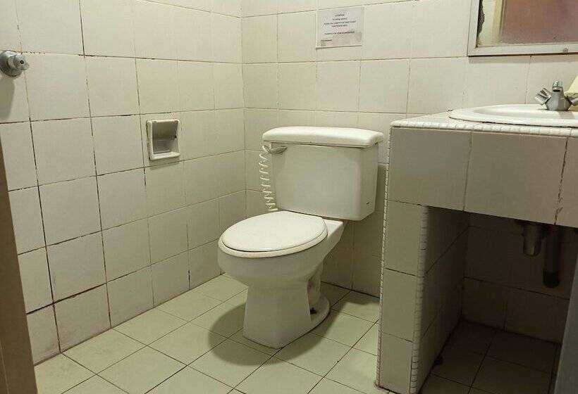 Номер Стандарт, Oyo 90860 Wawasan Inn