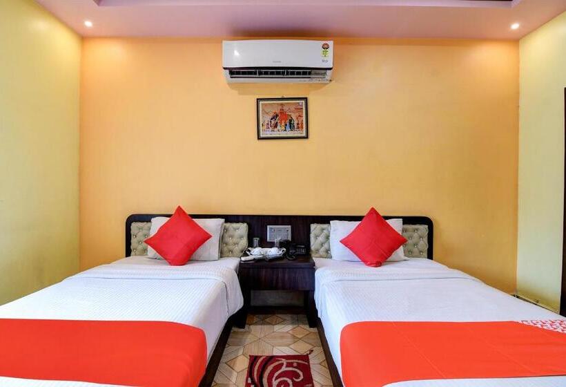 Трехместный Номер Классика, Oyo Flagship Hotel Mahal