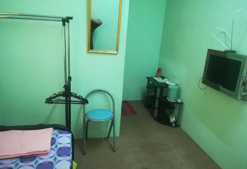 Номер Стандарт Трехместный, Ilhamvilla Guest House Binjai Kubang Kerian