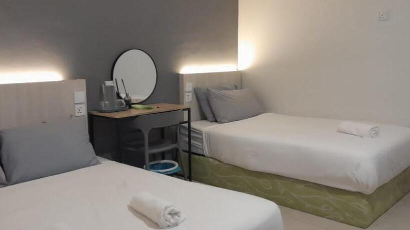 Quarto Triplo Deluxe, The Great
