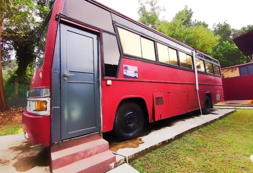 Семейный Номер, Pangkor Bus Resort By Besla
