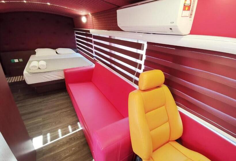 Семейный Номер, Pangkor Bus Resort By Besla