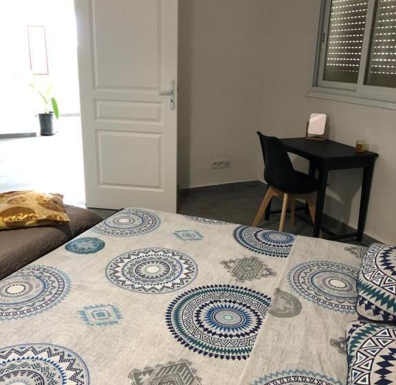 سوئیت با تخت بزرگ, Chambres D Hôte Belcourt 1