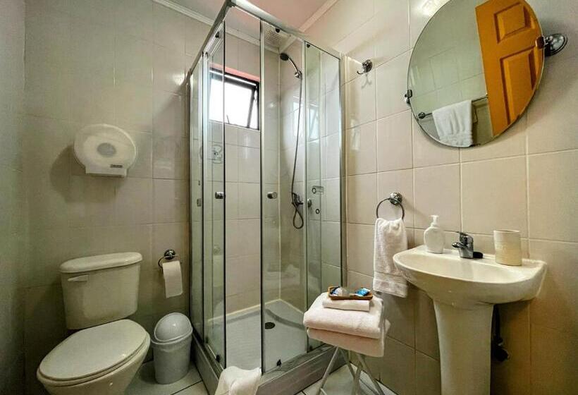 Номер Стандарт Индивидуальный, Hostal Marítima Coronel
