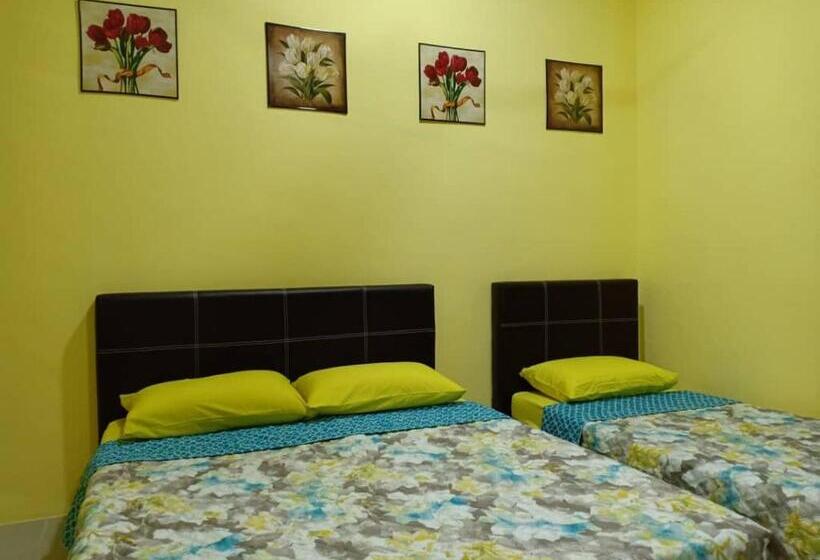 Семейный Номер Deluxe, Mutiara Inn Guestroom