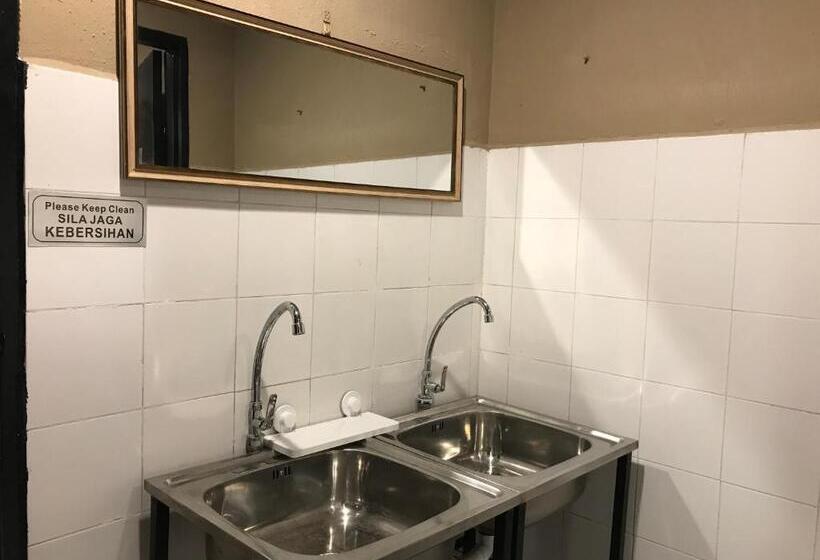 4인용 스탠다드 룸, Nusantara Mattwaddien Hostel