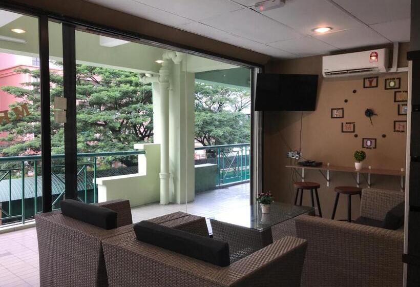 베이직 3인 룸, Nusantara Mattwaddien Hostel