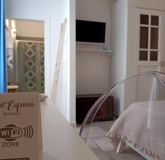 اتاق لوکس سه تخته, Sant Eufemia Rooms Self Check In