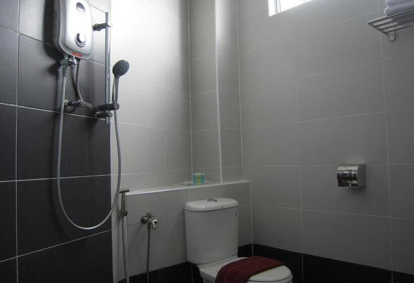 Family Suite, L