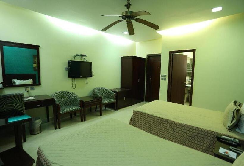 Стандартный Номер Кровать Кинг, Golden Orchid   Kolkata