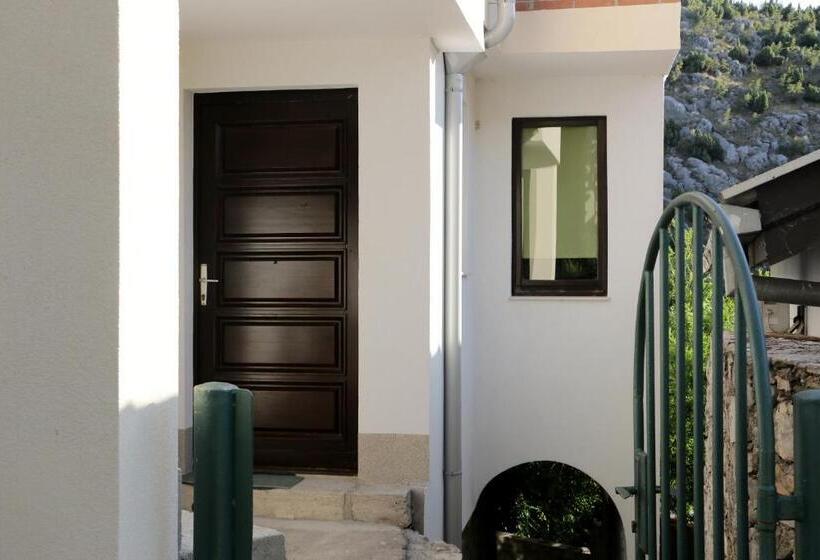خانه 2 خوابه, Villa San