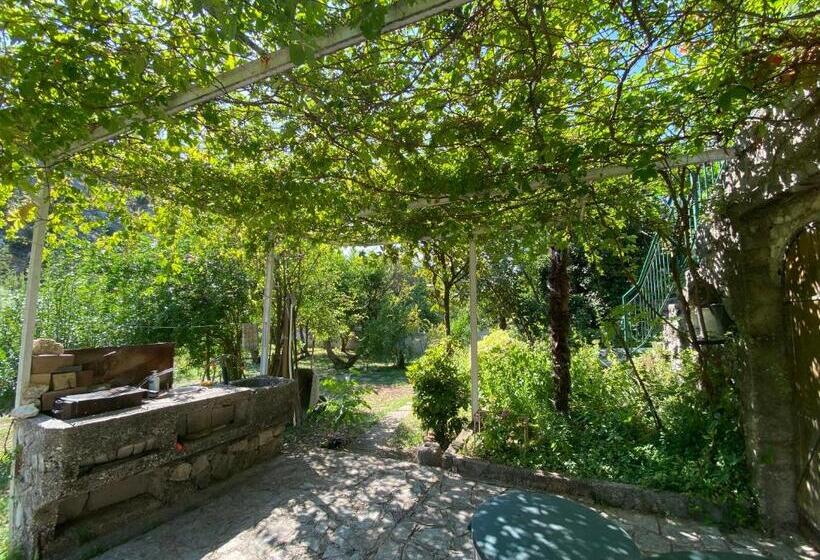 خانه 2 خوابه, Villa San