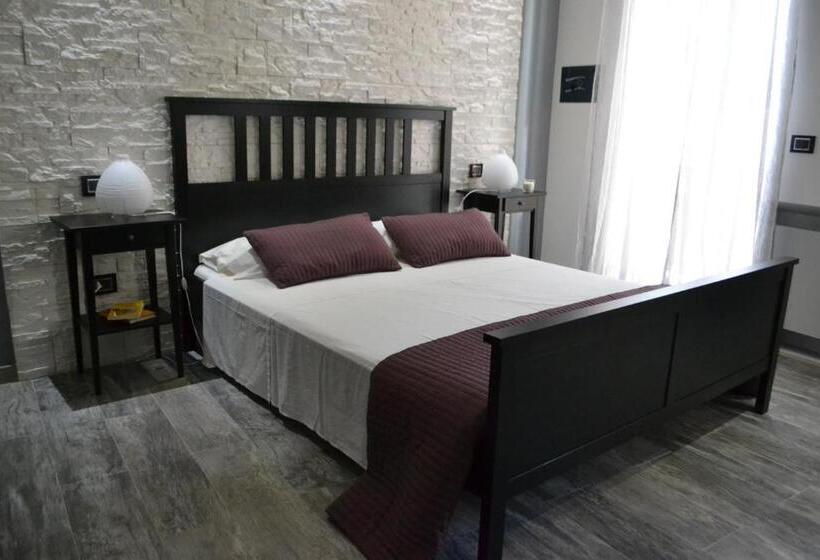 Четырехместный Номер Стандарт с Балконом, B&b O Casteddu