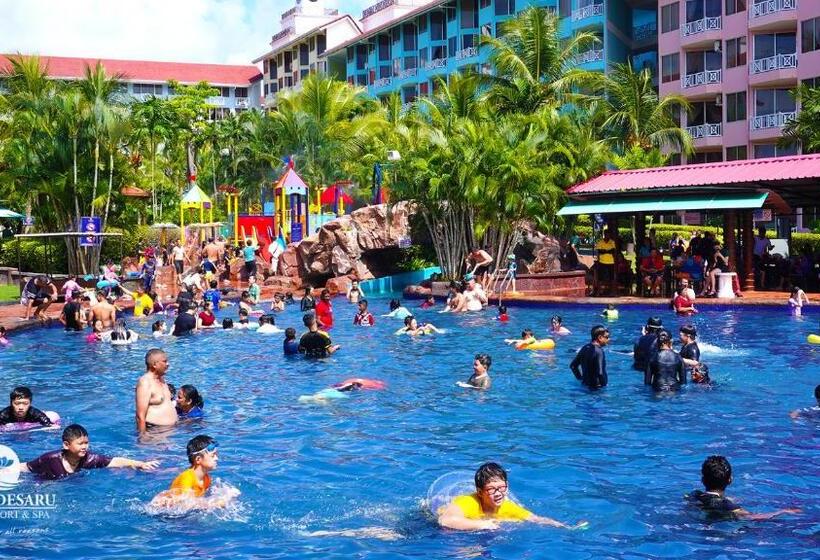 Люкс Дюплекс, Lotus Desaru Beach Resort & Spa