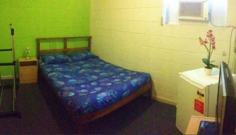 Семейный Номер, Port Adelaide Backpackers