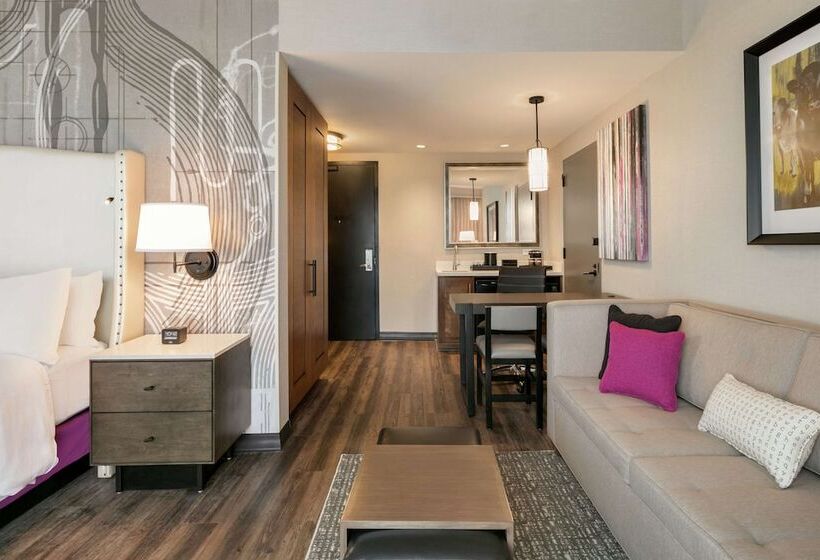 스탠다드 스튜디오 더블 침대, Embassy Suites By Hilton Berkeley Heights