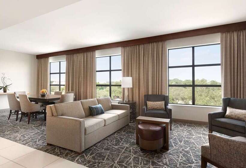 디럭스 스위트 킹 침대, Embassy Suites By Hilton Berkeley Heights