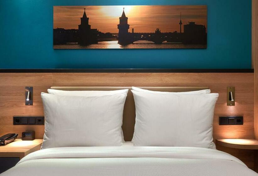 اتاق استاندارد با چشم‌انداز شهر, Hampton By Hilton Berlin City Centre Alexanderplatz