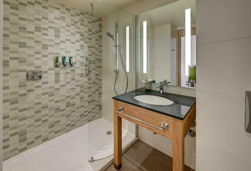 اتاق استاندارد با چشم‌انداز شهر, Hampton By Hilton Berlin City Centre Alexanderplatz