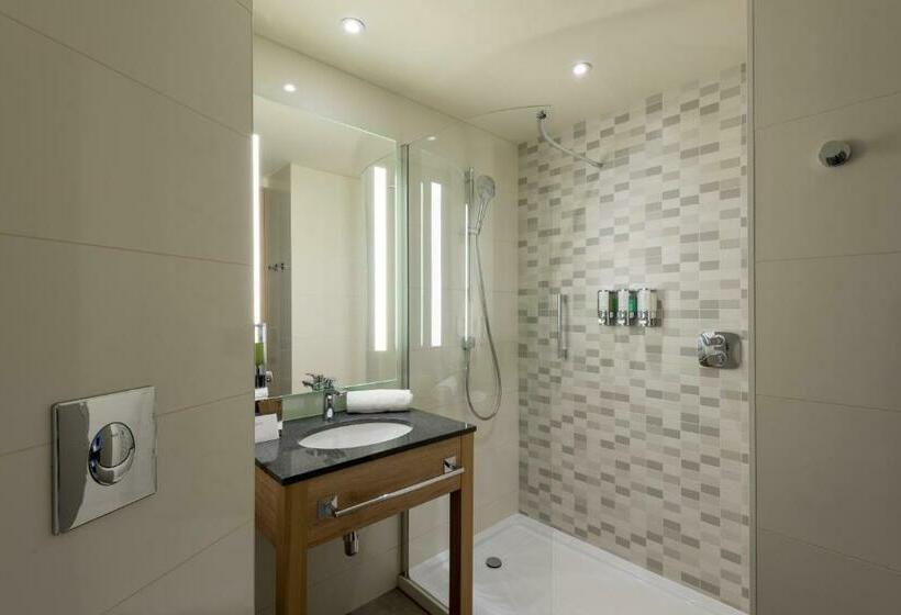 اتاق استاندارد با چشم‌انداز شهر, Hampton By Hilton Berlin City Centre Alexanderplatz