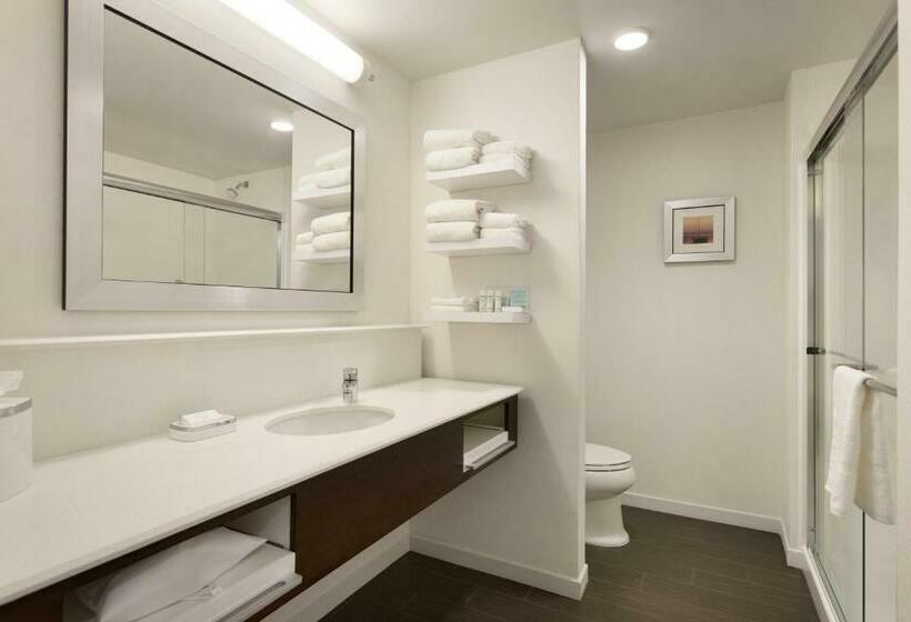 Стандартный Номер Кровать Кинг, Hampton Inn St Albans