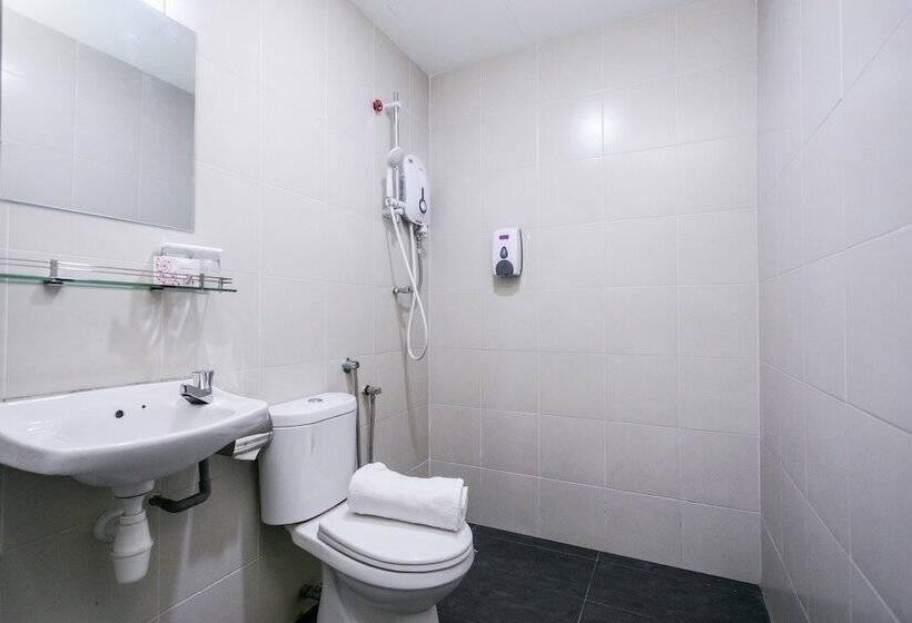 اتاق سوپریور سه تخته, M2 Hotel Melaka