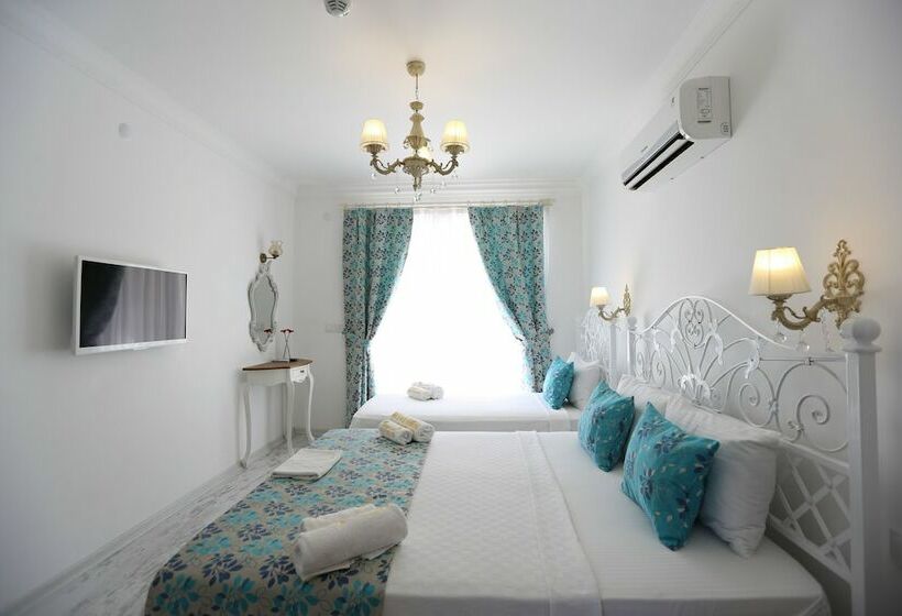 Quarto Triplo Comfort, Rüzgar Gülü
