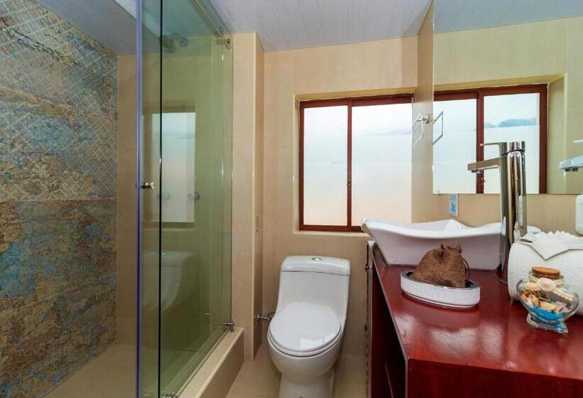 Номер Стандарт, Friends Hotel & Rooftop   Historic Center & Museums