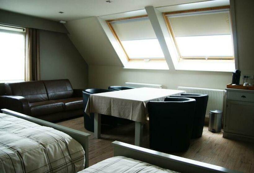 Семейный Номер, B&b The Beachhouse