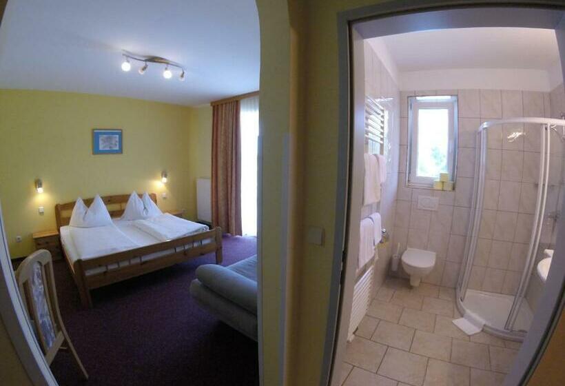 غرفة قياسية مزوَّدة بشُرفة, Gasthof Zum Lindenhof