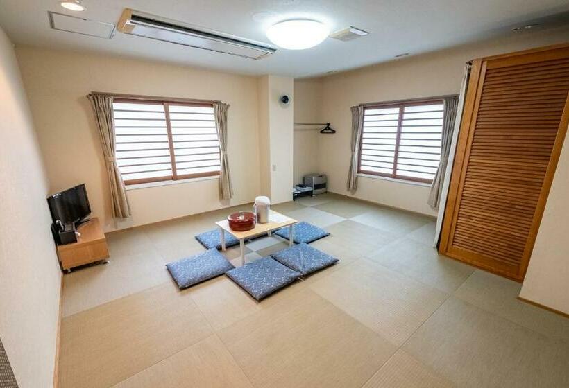 اتاق استاندارد چهارنفره با سرویس بهداشتی مشترک, Kawaguchiko Station Inn