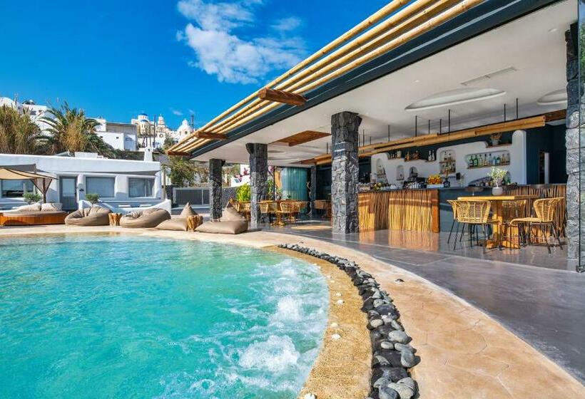 Suite Superior Vista Mar, San Marino Suites By Calm Collection