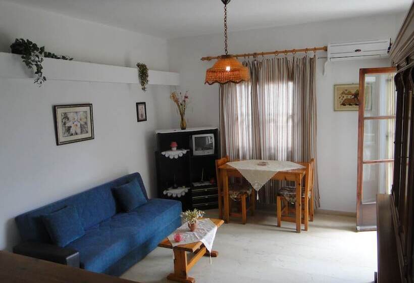 استودیوی استاندارد, Paradise Inn